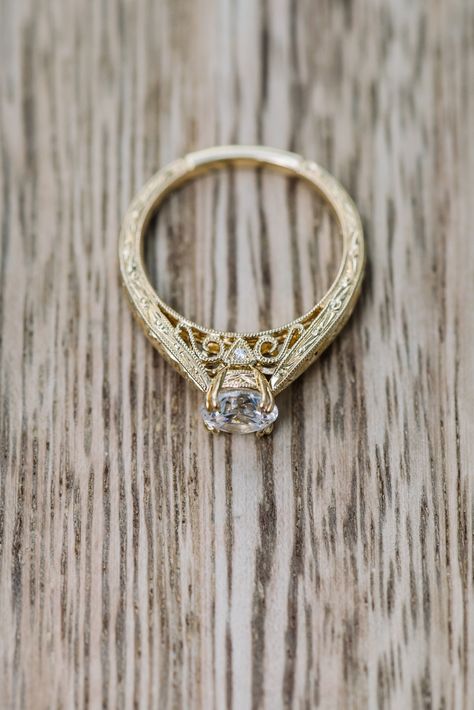 Engagement Rings Yellow, Kirk Kara Engagement Rings, Engagement Rings Round Gold, Gothic Engagement Ring, Couple Wedding Rings, Beautiful Wedding Rings, Best Engagement Rings, Dream Engagement Rings, Engagement Rings Round