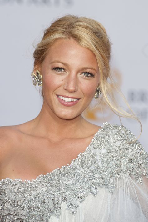 Blake Lively Makeup, Celebrity Wedding Makeup, Blake Lovely, Wedding Hairstyles And Makeup, Celebrity Makeup Looks, Celebrity Hair, Braut Make-up, Wedding Makeup Looks, Trendy Makeup