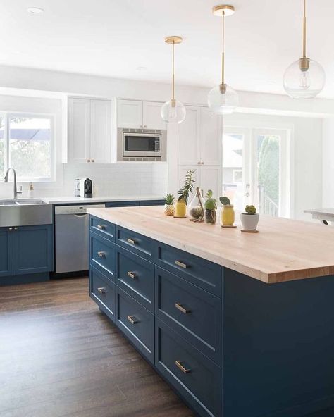 Interior • Instagram Butcher Block Kitchen Island, Butcher Block Island, Butcher Block Kitchen, Blue Kitchen Cabinets, Dining Room Style, Butcher Block Countertops, Kitchen Reno, Blue Kitchens, Butcher Block