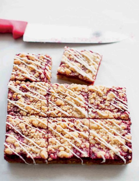 Just like the classic tart, these linzer bars have a sweet shortbread crust, raspberry jam filling, buttery crumble topping, and a creamy almond glaze. #bars #baking #linzerbars #kidfriendly #raspberry Linzer Bars, Linzer Tart, Raspberry Crumble Bars, Almond Glaze, Shortbread Cookie Crust, Strawberry Oatmeal Bars, Raspberry Crumble, Strawberry Oatmeal, Tray Bake