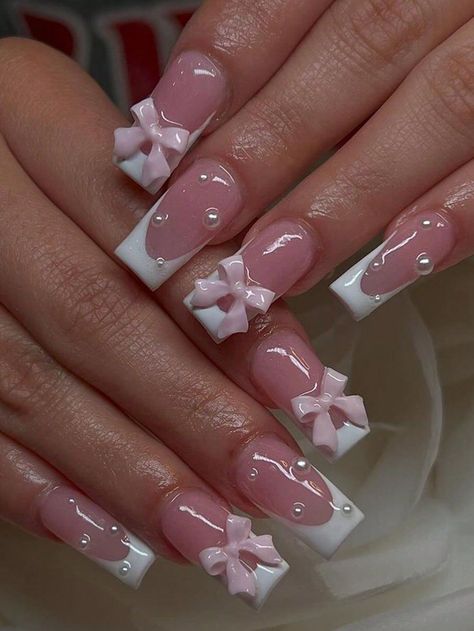 There's a new beauty trend taking over Instagram and it's absolutely stunning. Say hello to "quartz nails". Nail Ideas Acrylic Charms, Nail Jewel Placement Ideas, Coquette Nail Designs, Paznokcie Hello Kitty, Sweet 17, Kitty Nails, Manicure Art, Girly Acrylic, Nails Yellow