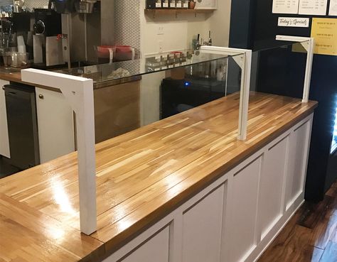 Restaurant Serving Counter Design, Sneeze Guard Design, Acrylic Countertops, Food Warmer Display, Walnut Coffee Table Modern, Cafe Idea, Coffee Counter, Cafe Counter, Door Table