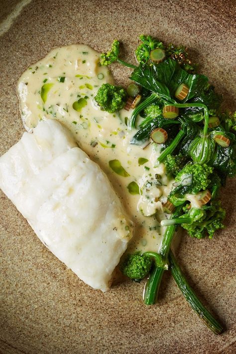 Turbot Fish Recipe, Sea Purslane, Turbot Recipe, Turbot Fish, Fish With Vegetables, Sea Kale, Great British Chefs, Sea Vegetables, Fish Recipe