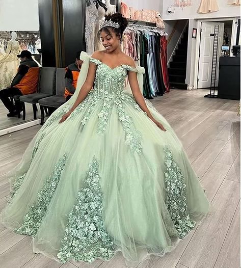 Green Sweet 16 Dresses, Sage Green Quinceanera, Green Sweet 16, Lavender Prom Dress Long, Green Quince Dress, 15 Birthday Dresses, Green Quinceanera Dresses, Green Quinceanera, Green Ball Gown