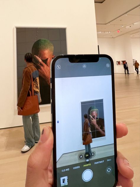 Frank Ocean Art, Frank Ocean Blonde, Moma Nyc, Sf Moma, New York Pictures, Nyc Aesthetic, Nyc Life, Mens Braids, Nyc Trip