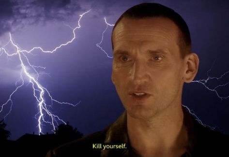 Doctor Who Memes, Doctor Who Funny, Ninth Doctor, Bbc Doctor Who, British People, Good Omens, Iphone Aesthetic, Wibbly Wobbly Timey Wimey Stuff, Torchwood