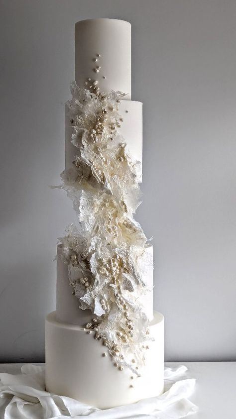 Showstopping Contemporary Cake Design in Surrey | All good things come in small packages right.....this was the perfect engagement cake for an intimate setting. A full on wedding cake just... | Instagram Wedding Cake Designs Minimalist, Fake Cake Wedding, Indian Wedding Cake Designs, Modern Wedding Cake Unique, Wedding Cake 2024, Elegant Modern Wedding Cake, Wedding Torte, Contemporary Wedding Cake, Dreamy Cake