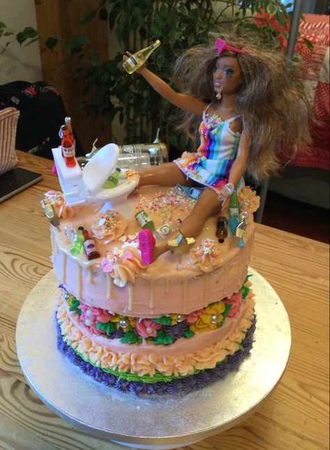 Vomiting barbie cake Barbie Vomit Cake, Cupcakes Barbie, 21st Bday Ideas, 26th Birthday, Barbie Cake, Birthday Cake Decorating, Bday Ideas, Cake Ideas, Barbie Dolls