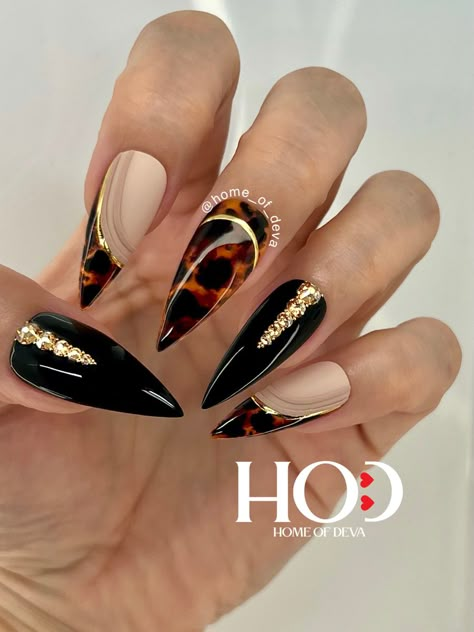 Tortoise Shell Nails Stilleto, Fall Nail Designs Tortoise, Orange Tortoise Shell Nails, Nail Art Designs Leopard Print, Tortoise Shell Nail Art, Tortious Shell Nails French, Nail Art Designs Fall 2024, Fall Tortoise Nails, Tortus Shell Nail Designs