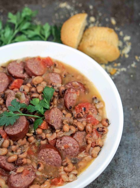 Smoked Sausage & Black-Eyed Pea Soup – Aunt Bee's Recipes Instant Pot Smoked Sausage, Smoked Sausage Soup, Blackeyed Pea Recipes, Black Eyed Pea Soup, Black Eye Peas, Blackeyed Peas, Black Eyed Peas Recipe, Pizza Sticks, Split Pea Soup Recipe