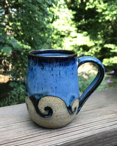 cool wave pattern, might incorporate it. Ceramic Wax Resist, Wax Resist Pottery Ideas, Pottery Patterns Ideas, Wax Resist Pottery, Pottery Videos, Wax Resist, Slab Pottery, Hand Built Pottery, Clay Mugs