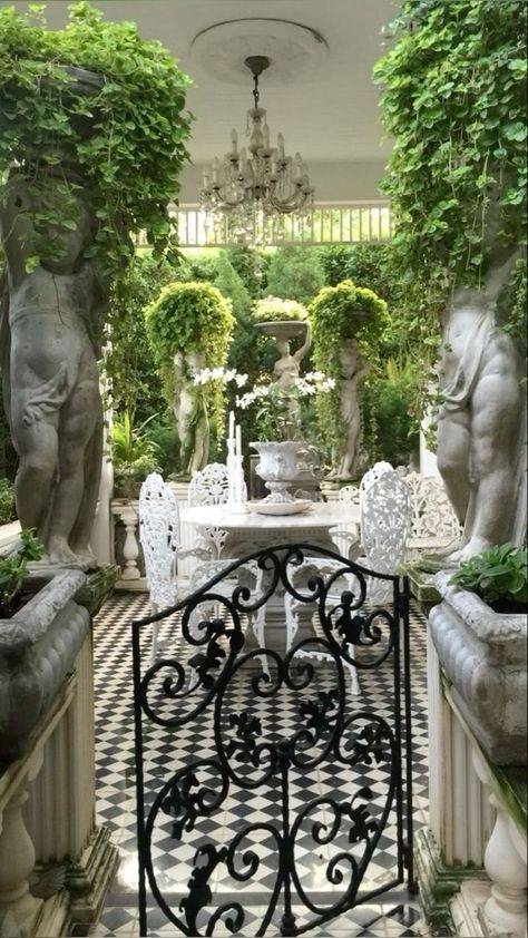 Home Garden Design, French Garden, Gorgeous Gardens, Courtyard Garden, Garden Cottage, Outdoor Dining Area, Garden Gates, Outdoor Rooms, Dream Garden