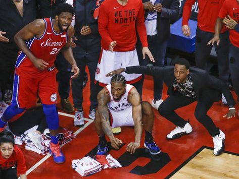 Buzzer Beater, Kawhi Leonard, Nba Pictures, Sport Quotes, Sport Body, Nba Playoffs, Toronto Raptors, Sport Photography, Orlando Magic