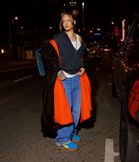 Rihanna’s Latest Street Style Looks Are Already Making Room for 2024 Biggest Trends | Vogue Puma Creepers Outfit, Creepers Outfit, Looks Rihanna, Rihanna Outfits, Rihanna Looks, Fenty X Puma, Rihanna Style, Outfit Chic, Rihanna Fenty