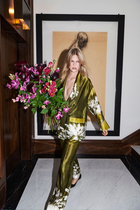 For Restless Sleepers Spring 2022 Ready-to-Wear Fashion Show | Vogue For Restless Sleepers, Restless Sleepers, Luxury Pajamas, Pajama Outfit, Tropical Fashion, Pajama Fashion, Modern Tropical, Night Suit, Spring Summer 2022