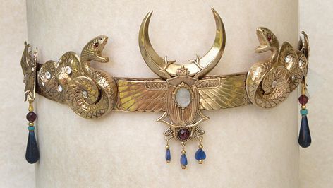 Goddess Tiara, Egyptian Crown, Dragon Crown, Winged Goddess, Moon Dragon, Crowns And Tiaras, Egyptian Accessories, Reality Shifting, Headpiece Jewelry