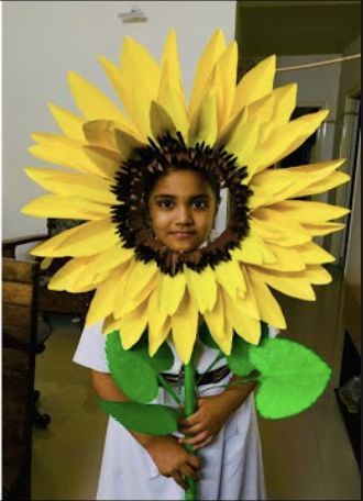 Selfie Decoration, Flower Mask, Sunflower Headband, Paper Sunflowers, School Pencil Case, Sunflower Dress, Fancy Dress For Kids, Mask For Kids, Kids Costumes