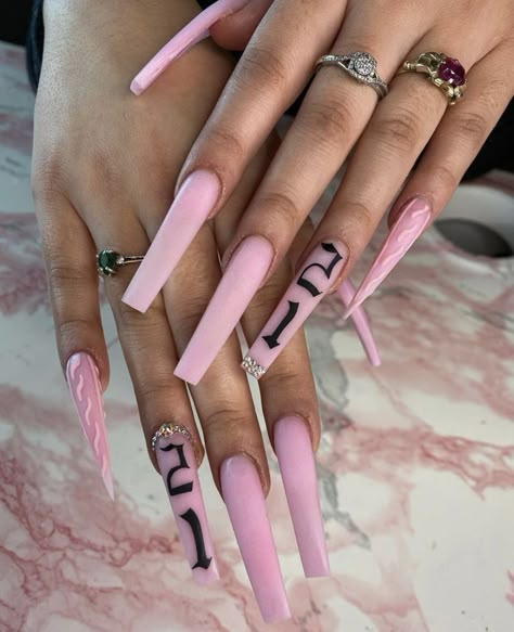 21st Birthday Nails Medium, Capricorn Birthday Nails Acrylic, Birthday Acrylic Nails, 21st Birthday Nails, Club Nails, Birthday Nail Designs, Birthday Nail, Nails Acrylic Pink, Bday Nails