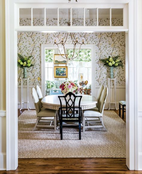 James Farmer Gives a 100-Year-Old Carolina Farmhouse New Life - Southern Home Magazine James Farmer Interiors, Carolina Farmhouse, Southern Home Magazine, James Farmer, Southern Decor, Family Room Sofa, Southern Homes, Home Magazine, Southern Home