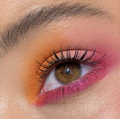 Orange Red Eye Makeup, Orange Pink Aesthetic, Peach Eye, Maquillage On Fleek, Orange Makeup, Pride Makeup, Colorful Eye Makeup, Eye Makeup Designs, Creative Eye Makeup