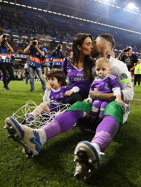 sergio ramos Footballer Couple, Soccer Wife Aesthetic, Wag Life Aesthetic Football, Soccer Boyfriend Relationships, Soccer Couple Aesthetic, Football Wife Aesthetic, Soccer Wife Life Aesthetic, Sergio Ramos Wife, Soccer Relationships