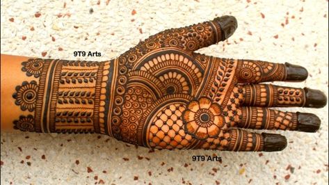 Latest 50 Karwa Chauth Mehndi Designs For Hands - Tips and Beauty Mahandi Desgin Full Hand, Mehandi Ka Design, Beautiful Simple Mehndi Design, Easy Mehndi Designs, Front Hand Mehndi, Simple Arabic Mehndi, Front Mehndi Design, Simple Mehendi Designs, Simple Arabic Mehndi Designs