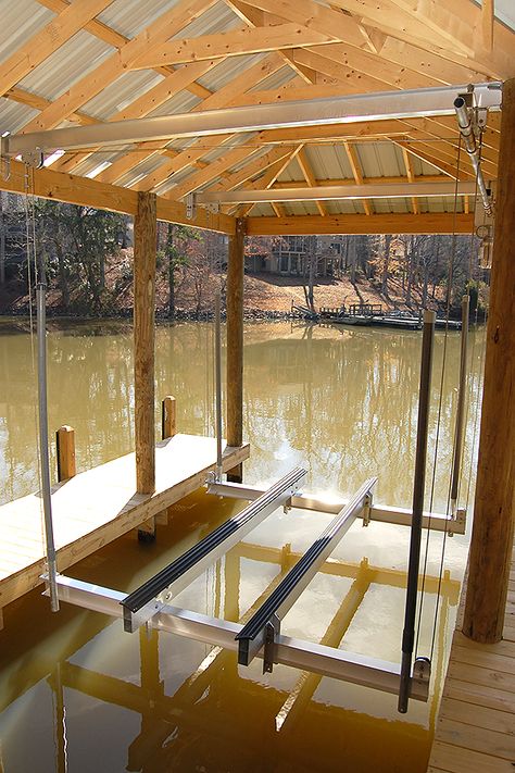 Lake House Dock, Boat Lift Dock, Floating Dock Plans, Boathouse Design, Boat Garage, Dock House, House Lift, Lake Dock, Lakefront Living