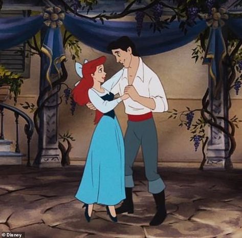 Mermaid Village, Ariel And Prince Eric, Prince Eric And Ariel, Ariel And Eric, Ariel Costumes, Mermaid Cosplay, Disney Princess Costumes, The Little Mermaid Ariel, Disney Princesses And Princes