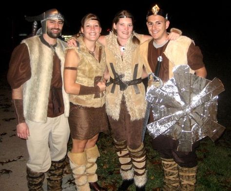 How To Make a Homemade Viking Costume: Ideas and Instructions Diy Viking Costume, Sally Skellington Costume, Ragnar Costume, Vikings Costume Diy, Mens Viking Costume, Viking Halloween, Viking Ideas, Viking Costumes, Viking Outfit