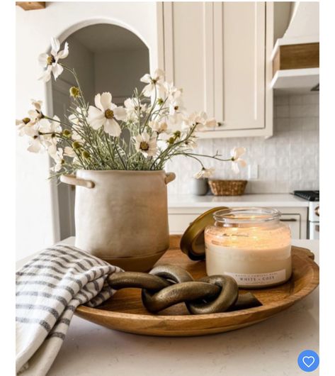 Gold Tray Decor Ideas, Round Tray Decor Kitchen, Small Table Centerpiece For Home, Kitchen Table Tray Decor, Gold Tray Decor, Round Tray Decor, Wooden Tray Decor, Small Table Centerpiece, Farmhouse Tray Decor