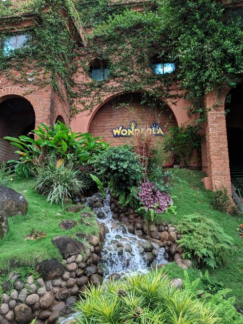 Wonderla Hyderabad, Wonderla Bangalore, Wonderla Kochi, Fake Best Friends, Mumbai Trip, Outfit Captions, Creative Snapchats, Instagram Profile Pic, Bangalore City