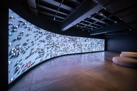 Crowd behaviour study  ⁄  Universal Everything  ⁄  Tribes Kengo Kuma Architecture, Tech Museum, New Media Art, Media Wall, Video Wall, Moving Image, Stand Design, Architecture Project, Exhibition Design