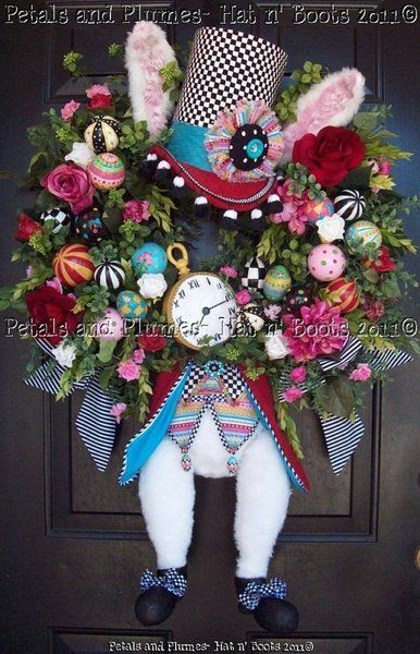 Alice in Wonderland wreath for room door. Description from pinterest.com. I searched for this on bing.com/images Deco Disney, Alice In Wonderland Party, Mad Hatter Tea, Mad Hatter Tea Party, Easter Time, Easter Wreath, Hoppy Easter, Deco Floral, Easter Fun