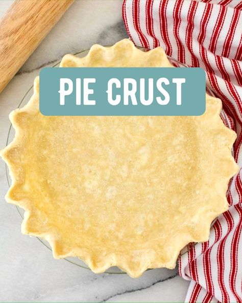 Marie Saba on Instagram: “How to Roll Out a Pie Crust 🥧 This video moves pretty quickly so let me know if you have questions 👍🏻 Always happy to troubleshoot if…” No Chill Pie Crust Recipe, Autumn Pies, Perfect Flaky Pie Crust, Simple Pie, Pie Crust Recipe Easy, All Butter Pie Crust, Store Bought Pie Crust, Homemade Pie Crust, Homemade Pie Crust Recipe