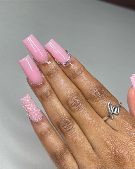 Pink Acrylic Nails With Gems, Square Pink Acrylic Nails, Pink Medium Nails, Pink Bottom Nails, Pink Nails With Gems, Pink Nail Sets, Light Pink Acrylic Nails, Nails Sets, Acrylic Nail Set