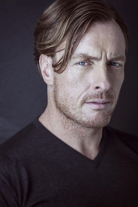 Toby Stephens John Gielgud, Jane Eyre 2006, Inspector Lewis, George Custer, Submarine Movie, Die Another Day, Toby Stephens, Felicity Huffman, Robinson Family