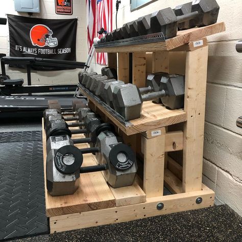 25 Amazing DIY Dumbbell Racks for Home Gyms — KAIZEN DIY GYM Homemade Dumbbell Rack, Diy Weight Storage, Diy Workout Equipment, Diy Dumbbell Rack, Workout Room Organization, Diy Dumbbell, Basement Workout Room, Tiny Home Gym, Home Made Gym