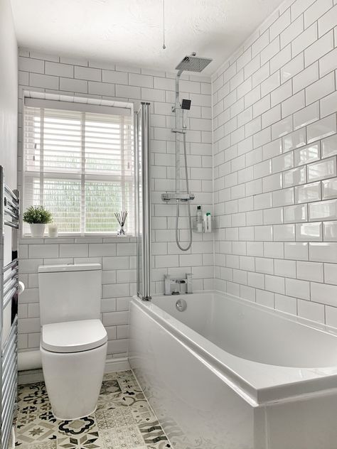 Bathroom Ideas Metro Tiles, White Metro Tiles Grey Grout, Metro Bathroom Tiles, White Tiles Grey Grout Bathroom, Topps Tiles Bathroom, White Metro Tiles Bathroom, Metro Tile Bathroom, Bathroom Plants Ideas, Grey Grout Bathroom