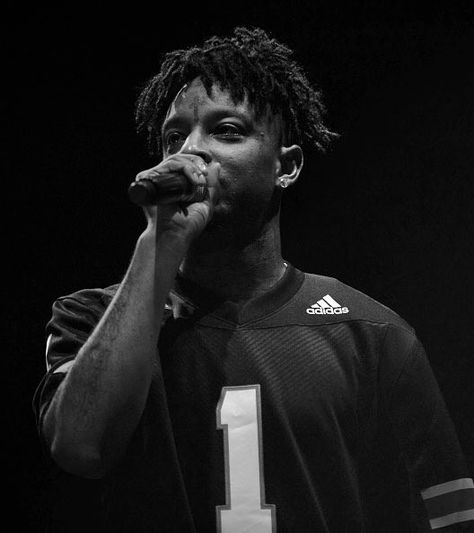 21 Savage Playlist Cover, Rapper Pfp 21 Savage, 21 Savage Aesthetic Black And White, 21 Savage Widget, 21 Savage Profile Pic, Pfp 21 Savage, 21 Savage Wallpapers Black, Savage Profile Pictures, 21 Savage Black And White