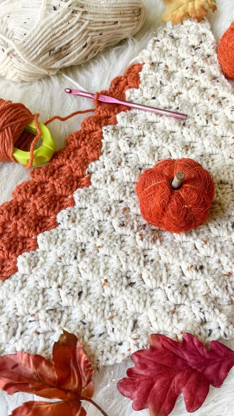 C2c Fall Blanket, Fall Crochet Afghan Patterns Free, Autumn Afghan Crochet Patterns, Cottagecore Crochet Blanket, Fall Crochet Blanket Patterns Free, Fall Crochet Blanket Patterns, Autumn Crochet Blanket, Crochet Fall Blanket, Crochet Fall Leaf