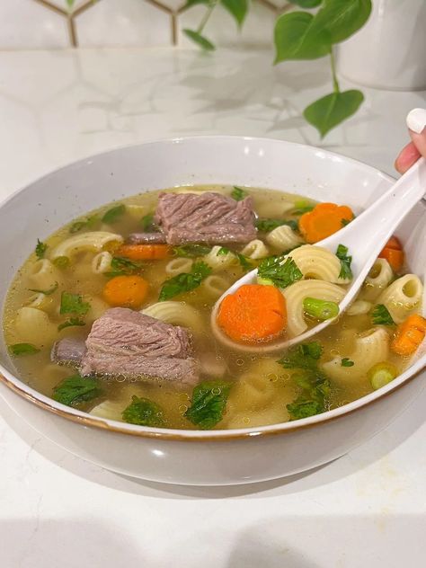 Healthy Pasta Soup, Vietnamese Instant Pot Recipes, Medicinal Cooking Recipes, Vietnamese Soup Recipe, Vietnamese Recipes Authentic, Vietnam Recipes, Potatoes Dishes, Soup With Pasta, Soup With Pork