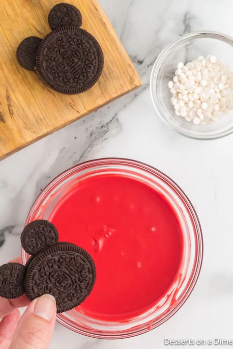 Mickey Mouse Oreo Cookies Mickey Mouse Biscuits, Mickey Mouse Sweets, Mickey Mouse Oreo Cookies, Mickey Mouse Chocolate Covered Oreos, Mickey Mouse Dessert Table Ideas, Mickey Birthday Food, Mickey Mouse Cookies 1st Birthday, Minnie Mouse Oreos, Mickey Mouse Cupcakes Ideas