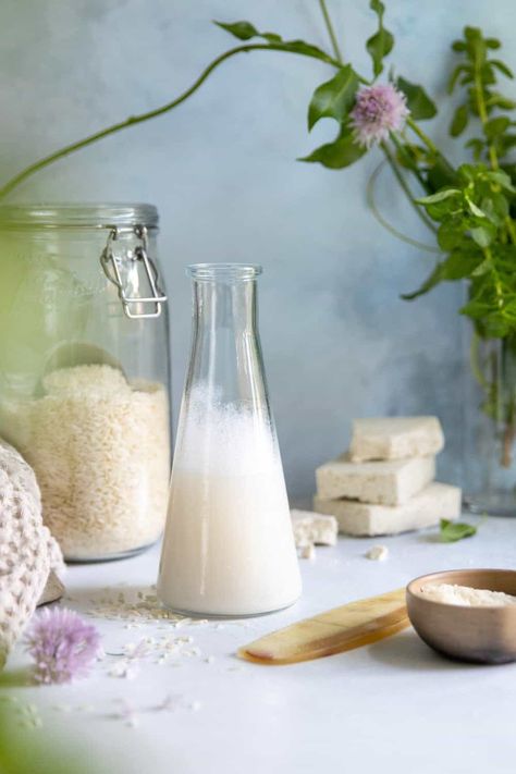 Ways To Make Rice, Rice Water Shampoo, Rice Water Benefits, Rice Water For Hair, Shampoo Bar Recipe, Protein Shampoo, Shampoo Recipe, Liquid Castile Soap, Hello Glow