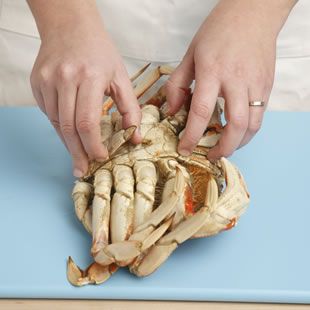 How To Clean Dungeness Crab, How To Cook Whole Dungeness Crab, How To Cook Whole Crab, How To Cook Dungeness Crab, Dungeness Crab Recipes Dinners, Whole Dungeness Crab Recipes, Steamed Dungeness Crab Recipes, Whole Crab Recipes Dungeness, Dungeonous Crab Recipe