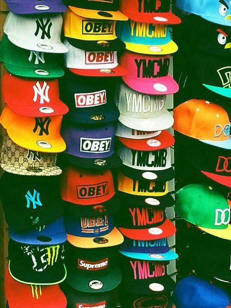 gorras Streetwear Culture, Dope Hats, Prom Accessories, Snapback Caps, Love Hat, The Perfect Guy, Cool Hats, Snap Backs, Snapback Cap