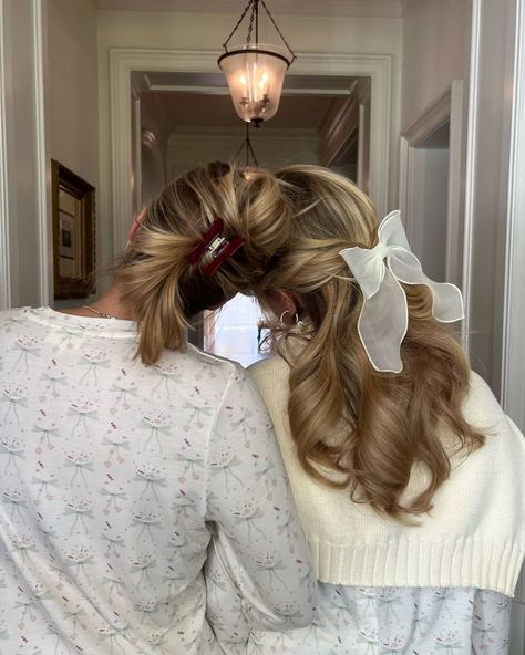 Emi Jay (@emijayinc) • Instagram photos and videos Slavic Aesthetic, Slavic Girl, Hawaiian Hairstyles, Large Hair Bow, Last Day To Order, Hair Bow Clips, Emi Jay, Large Hair Bows, Hair Slides