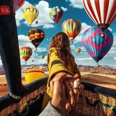 Couple inside a hot air balloon with sky full of hot air balloons Gopro Pictures, Murad Osmann, Couples Goals, Photo Couple, Tumblr Wallpaper, Hot Air Balloon, Air Balloon, Travel Pictures, Hot Air