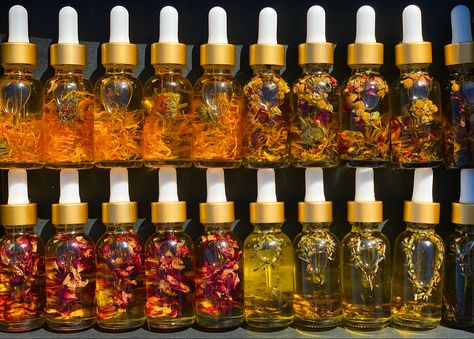 Infused Oils Diy, Herb Infused Oils, Oils For Face, Body Oil Diy, Ferndale Michigan, Big Jars, Healing Aura, Wedding Skincare, Herbs For Hair