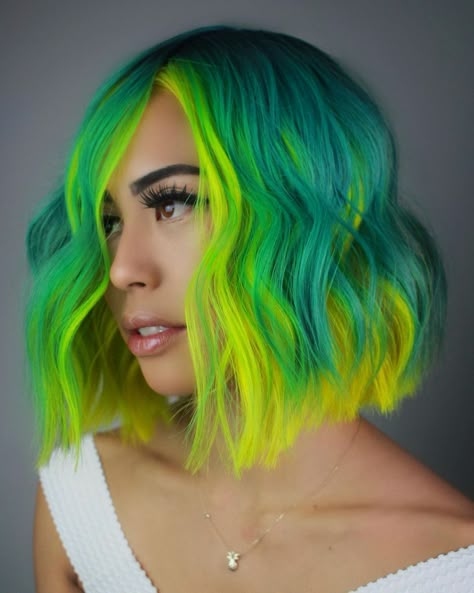 Mermaid Hair: Acid Mermaid. A teal 'do with acid green ends. Click through for 45 mermaid hair ideas. #mermaidhair #haircolorideas #colorfulhair IG: @kimberlytayhair Fun Haircolor, Hairstylist Inspiration, Neon Green Hair, Color Block Hair, Yellow Hair Color, Mermaid Hair Color, Vivid Hair Color, Creative Hair Color, Teal Hair