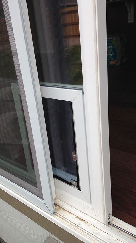 Patio Door With Dog Door, Diy Dog Door Sliding Door, Sliding Glass Door With Dog Door, Dog Door In Sliding Glass Door, Glass Dog Door, Pet Door Ideas, Dog Door For Sliding Glass Door, Sliding Door Dog Door, Pet Door Sliding Glass Door